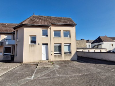 Local professionnel et appartement type 4 A VENDRE - NUITS ST GEORGES - 305 m2 - 350 000 €