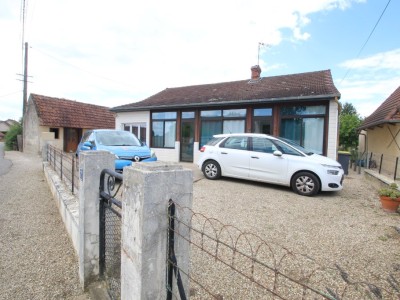 Maison avec terrain, A VENDRE - SIMARD - 67 m2 - 142000€