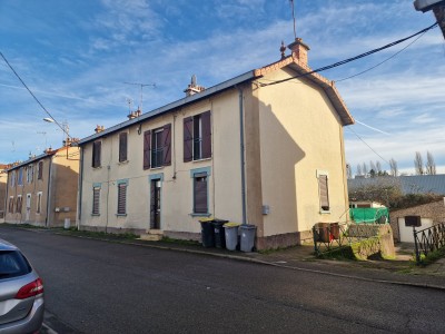 LOT DE DEUX APPARTEMENTS T5 ET T3 A VENDRE - DIGOIN - 124.54 m2 - 78�000�&euro;