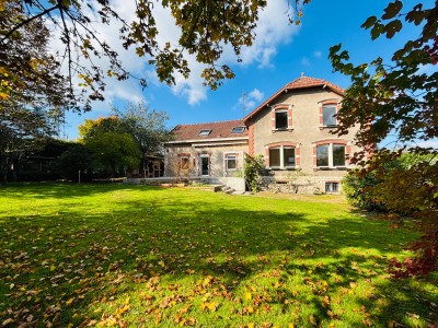 MAISON A VENDRE - MONTCEAU LES MINES - 240 m2 - 193 000 €