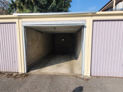 GARAGE A LOUER - CHALON SUR SAONE - 60 € charges comprises par mois