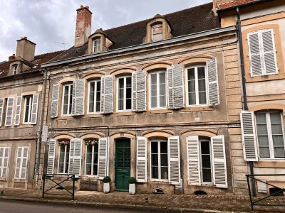 IMMEUBLE DE RAPPORT A VENDRE - AUTUN - 272 m2 - 263000€