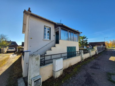 MAISON A LOUER - ETANG SUR ARROUX - 60.84 m2 - 500€ charges comprises par mois