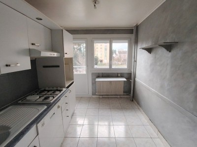 APPARTEMENT T4 A VENDRE - CHALON SUR SAONE - 75.79 m2 - 115000€