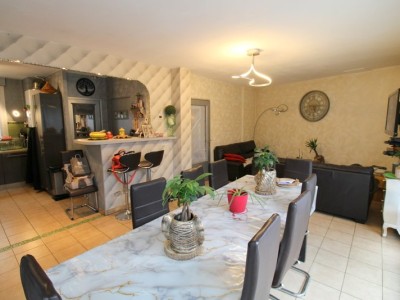 APPARTEMENT T4 A VENDRE - CHALON SUR SAONE - 92 m2 - 176000€