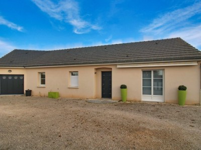 Pavillon 3 chambres, un garage. A VENDRE - ST MARCEL - 100 m2 - 235000€