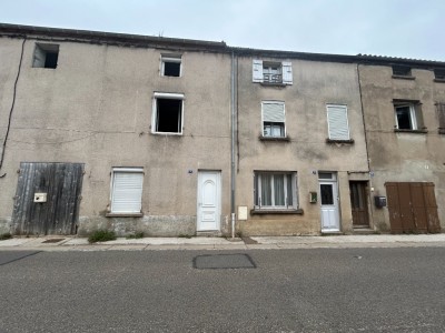 Maison de ville avec petit jardin - SENNECEY LE GRAND - 73 m2 - VENDU