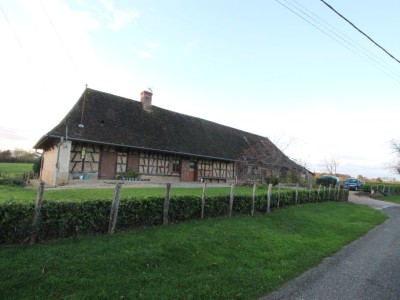 Ferme bressane avec terrain A VENDRE - LOUHANS - 94 m2 - 183000€