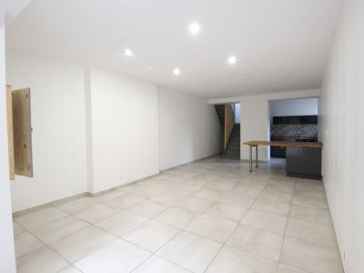 APPARTEMENT T3 A LOUER - LOUHANS - 77.5 m2 - 710�&euro; charges comprises par mois