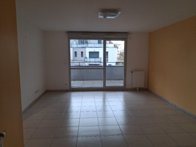 APPARTEMENT T3 A LOUER - DIJON - 64.62 m2 - 895�&euro; charges comprises par mois