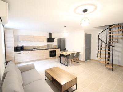 Maison Meubl�e mitoyenne de village T3 meubl�e A LOUER - RULLY - 51.19 m2 - 800�&euro; charges comprises par mois