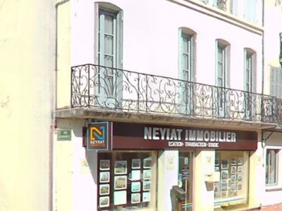 LOCAL COMMERCIAL A LOUER - ST JEAN DE LOSNE - 89 m2 - 1�100�&euro; HC et HT par mois