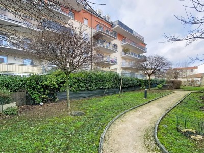 T3 EN REZ DE JARDIN AVEC STATIONNEMENT PRIV� A VENDRE - DIJON MONTCHAPET/JOUVENCE - 60.61 m2 - 210�000�&euro;