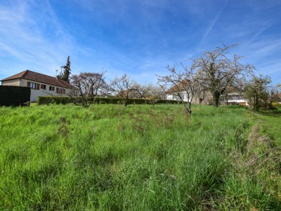 TERRAIN A VENDRE - BISSEY SOUS CRUCHAUD - 801 m2 - 18�000�&euro;