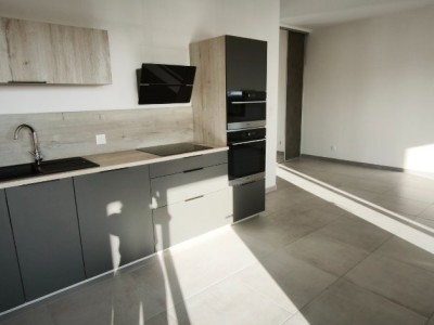 APPARTEMENT T2 A LOUER - CHALON SUR SAONE - 65.69 m2 - 790�&euro; charges comprises par mois