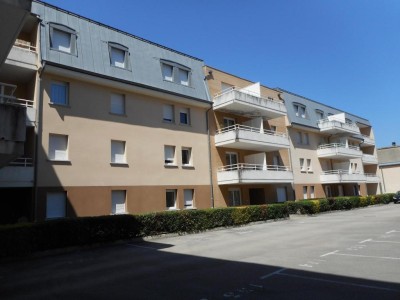 APPARTEMENT T3 A LOUER - LONS LE SAUNIER - 56.03 m2 - 578�&euro; charges comprises par mois