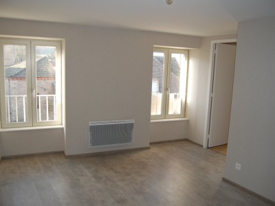 T2 A LOUER - SENNECEY LE GRAND - 46 m2 - 495 &euro; charges comprises par mois