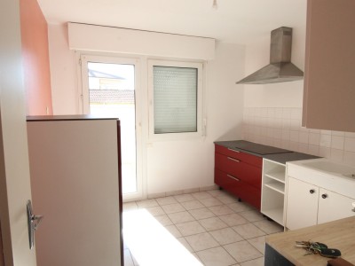 T3 A LOUER - LOUHANS - 74.2 m2 - 635�&euro; charges comprises par mois