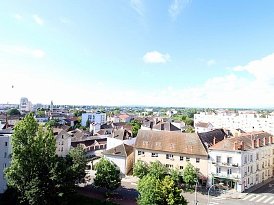 APPARTEMENT T3 A VENDRE - CHALON SUR SAONE - 72 m2 - 136�000�&euro;