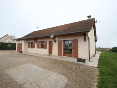 Maison de plain pied avec piscine. A VENDRE - BRANGES - 115 m2 - 249�900�&euro;