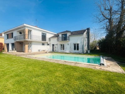 MAISON A VENDRE - SANVIGNES LES MINES - 202 m2 - 215�000�&euro;