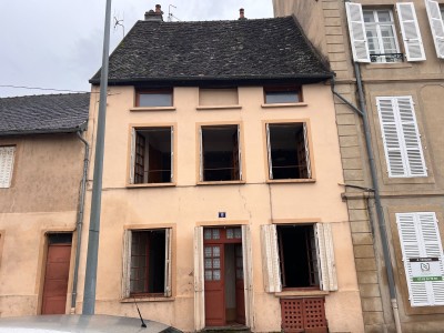 IMMEUBLE - AUTUN - 109.88 m2 - VENDU
