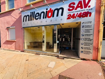 LOCAL COMMERCIAL A VENDRE - MONTCEAU LES MINES - 74 m2 - 40 000 &euro; 
