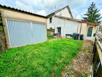 APPARTEMENT T2 A VENDRE - CHAMPFORGEUIL - 58.84 m2 - 79 000 €