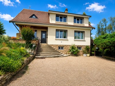 MAISON A VENDRE - PARAY LE MONIAL - 196.71 m2 - 300 000 &euro;