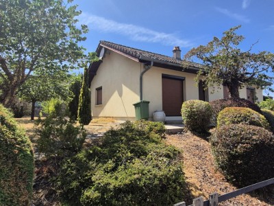 MAISON A LOUER - AUTUN - 84.78 m2 - 950 &euro; charges comprises par mois