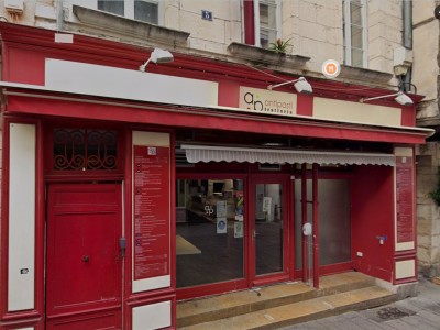 LOCAL COMMERCIAL A LOUER - CHALON SUR SAONE - 1 300 &euro; HC par mois