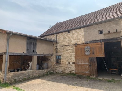 GRANGE A VENDRE - CORPEAU - 90 m2 - 60 000 &euro;
