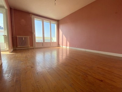 APPARTEMENT T4 A VENDRE - CHALON SUR SAONE - 68.67 m2 - 89 000 &euro;