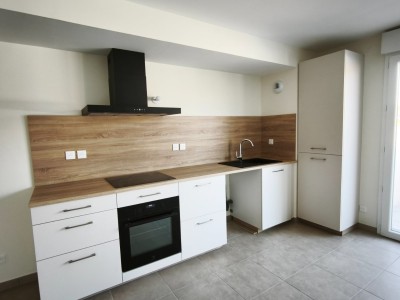 APPARTEMENT T3 A LOUER - ST REMY - 68.21 m2 - 870 &euro; charges comprises par mois
