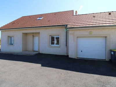 maison 3 chambres, un garage. A VENDRE - ST CHRISTOPHE EN BRESSE - 114 m2 - 224 000 &euro;