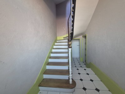 APPARTEMENT T5 A LOUER - AUTUN - 150 m2 - 840 &euro; charges comprises par mois