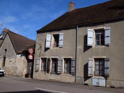 MAISON A VENDRE - ARNAY LE DUC - 236 m2 - 129 000 &euro;