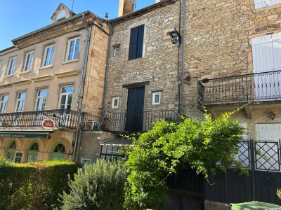 Immeuble de rapports sur 3 niveaux A VENDRE - ST GENGOUX LE NATIONAL - 189 m2 - 170 000 &euro;