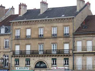 APPARTEMENT T1 A LOUER - AUTUN CENTRE VILLE - 28 m2 - 327€ charges comprises par mois