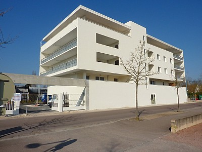 APPARTEMENT T2 A LOUER - ST REMY - 48.78 m2 - 558 € charges comprises par mois