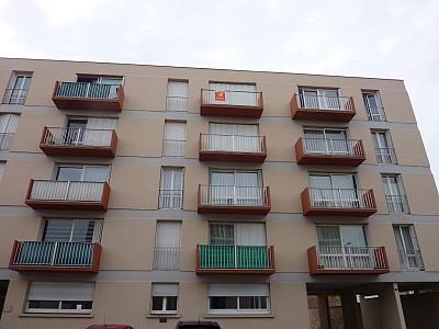 APPARTEMENT T2 A LOUER - AUTUN CENTRE VILLE - 50 m2 - 415 € charges comprises par mois