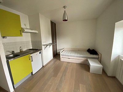 STUDIO A LOUER - CHALON SUR SAONE Saint Jean - 18.47 m2 - 348€ charges comprises par mois