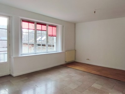 APPARTEMENT T3 A LOUER - CHALON SUR SAONE CENTRE VILLE - 75 m2 - 610 &euro; charges comprises par mois