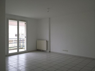 APPARTEMENT T3 A LOUER - LONGVIC - 66.34 m2 - 790�&euro; charges comprises par mois