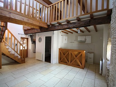 APPARTEMENT T2 A LOUER - RULLY - 42.5 m2 - 480�&euro; charges comprises par mois