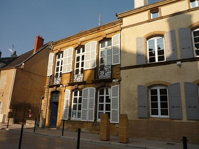 APPARTEMENT T2 A LOUER - PARAY LE MONIAL - 60,6 m2 - 425 € charges comprises par mois