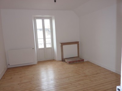 APPARTEMENT T2 A LOUER - AUTUN QUARTIER DU PARC - 72.2 m2 - 445�&euro; charges comprises par mois