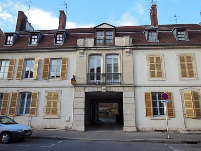 APPARTEMENT T4 A LOUER - AUXONNE - 129.79 m2 - 760€ charges comprises par mois