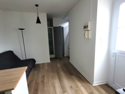 APPARTEMENT T1 A LOUER - CHALON SUR SAONE - 19 m2 - 380 € charges comprises par mois