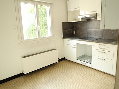 APPARTEMENT T2 A LOUER - AUTUN PROCHE CENTRE VILLE - 48.31 m2 - 440 € charges comprises par mois